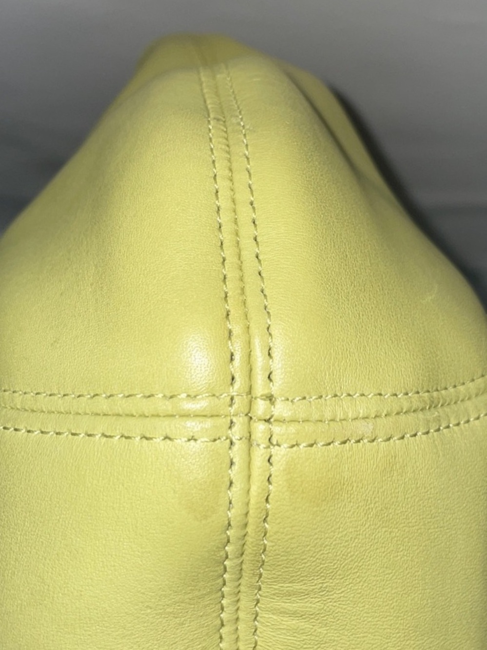 Vintage COACH Framed Pouch Shoulder Bag in Lime Green Glove Tanned Leather - Picture 7 of 14